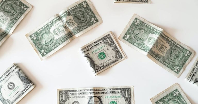 80% Believe Money Will Make Them Happier. Here’s Why They’re Wrong.