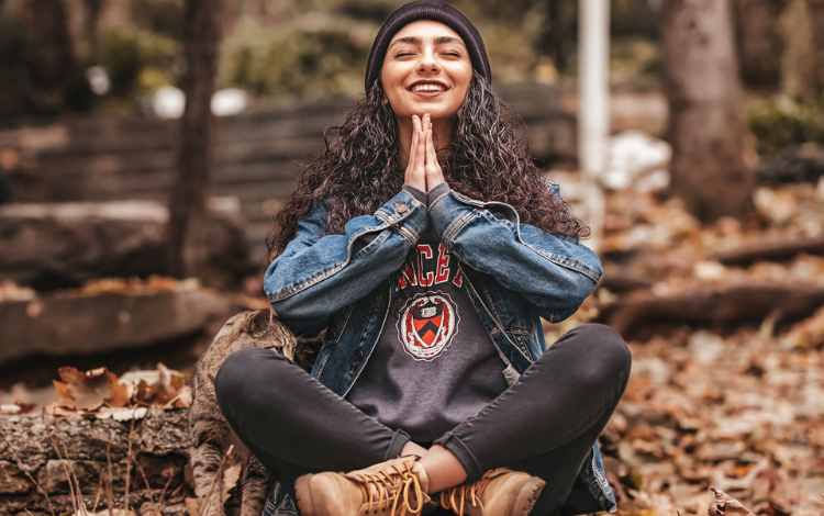 It Pays Praying – How Meditation Cards Lead to Mindfulness It Pays Praying – How Meditation Cards Lead to Mindfulness