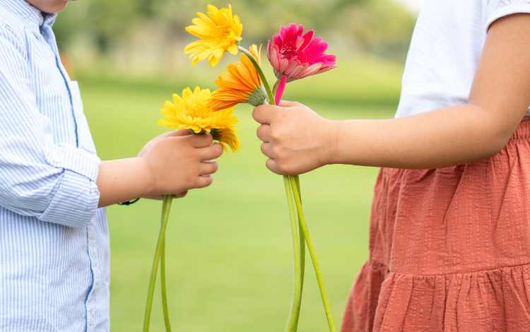 An Easy Guide on How to Become a Kind and Considerate Person