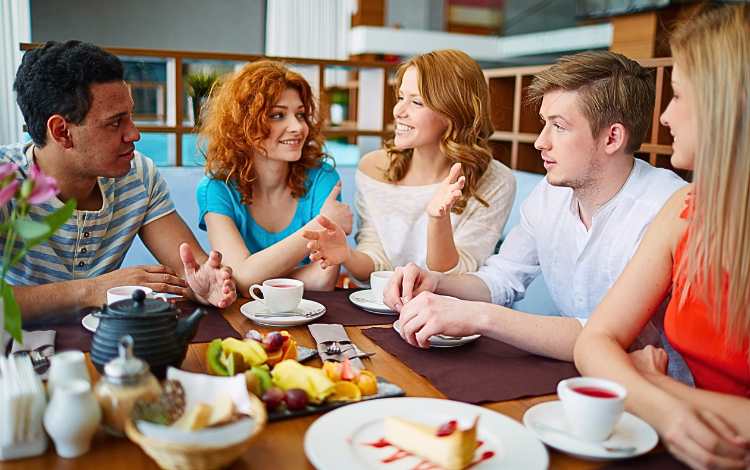 7 Ways to Get Out of Your Comfort Zone Socially