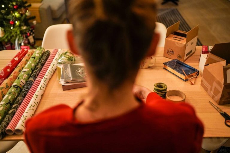 How to Give Gifts in a Culture Where Everyone Already Buys Everything They Want How to Give Gifts in a Culture Where Everyone Already Buys Everything They Want