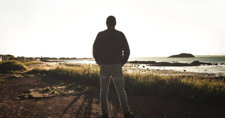 Seven Mindsets to Help Ground Your Minimalist Journey Seven Mindsets to Help Ground Your Minimalist Journey
