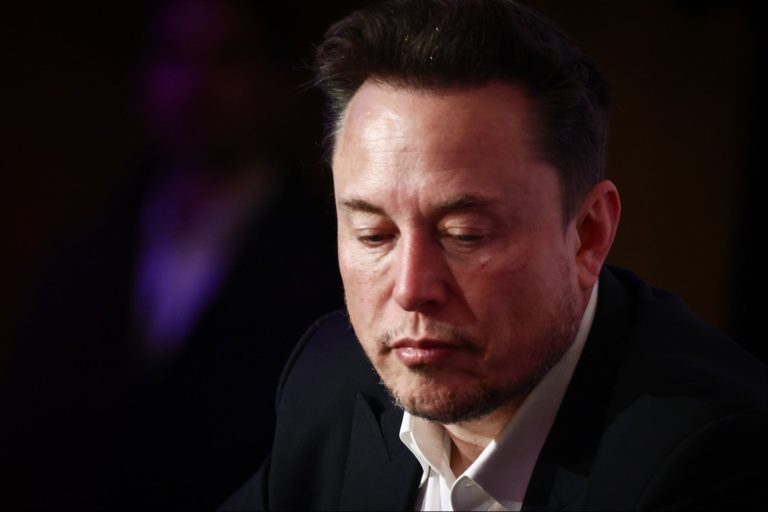 Elon Musk Leaked Email Confirms Tesla Layoffs As Execs Exit Elon Musk Leaked Email Confirms Tesla Layoffs As Execs Exit
