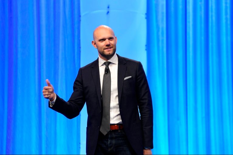 James Clear: ‘Two Minute Rule’ Is the Key to Habit Building James Clear: ‘Two Minute Rule’ Is the Key to Habit Building