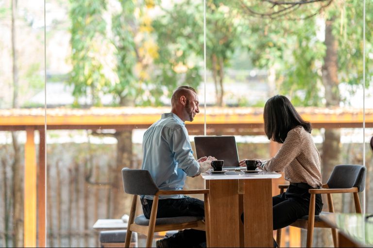 How to Choose the Right Financial Advisor