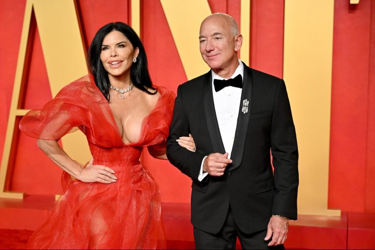 The Daily Beast’s Hiring a Full-time Lauren Sánchez Reporter The Daily Beast’s Hiring a Full-time Lauren Sánchez Reporter