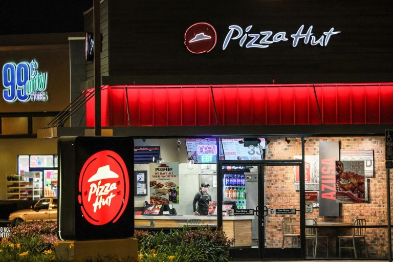 New Fast Food Minimum Wage Means Tough Choices for Franchises