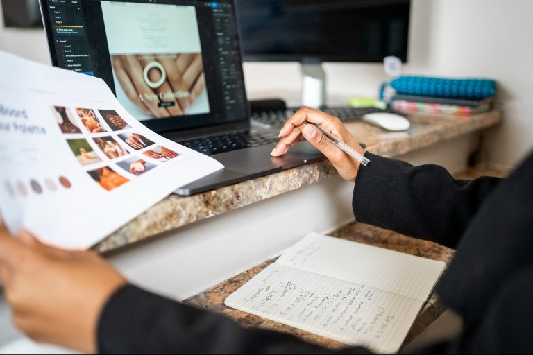 The Ultimate 20-Step Guide to Successfully Rebranding Online The Ultimate 20-Step Guide to Successfully Rebranding Online