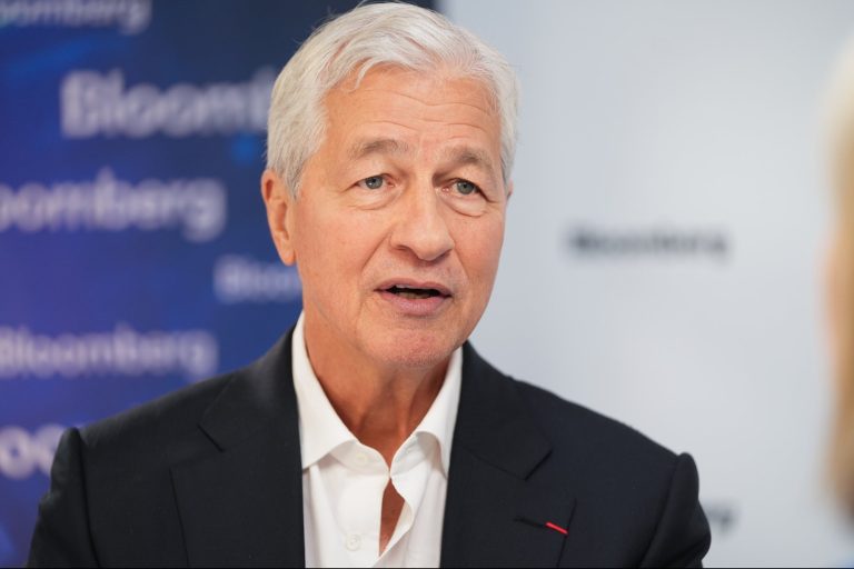CEO Jamie Dimon: How JPMorgan Chase Uses AI in the Workplace