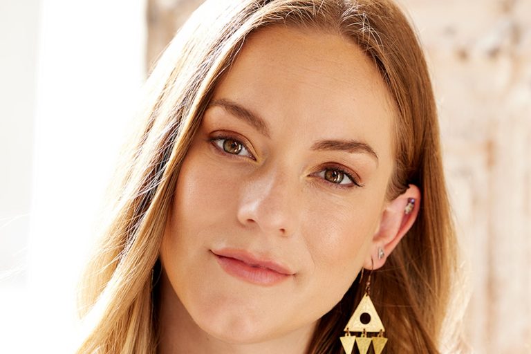 Former Disney Princess’s Home Side Hustle Earns $250k a Year Former Disney Princess’s Home Side Hustle Earns $250k a Year