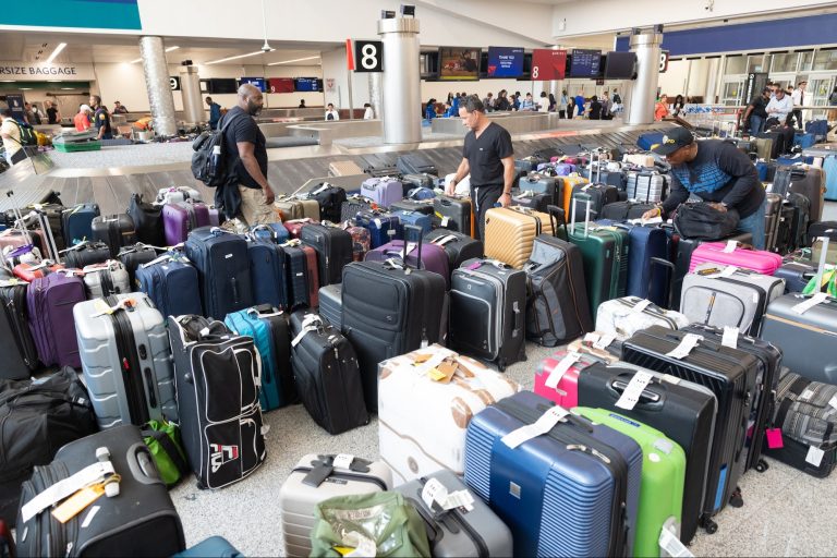 Delta Airlines Cancels Hundreds More Flights, Customers Furious