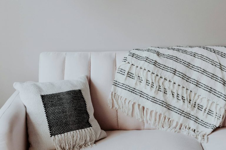 15 Super Helpful Decluttering Tips for Busy People 15 Super Helpful Decluttering Tips for Busy People