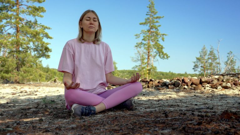 How to couple meditation and self-growth to become a better version of yourself